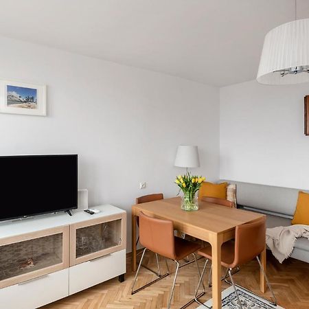 Shortstaypoland Darwina Warsaw Luaran gambar