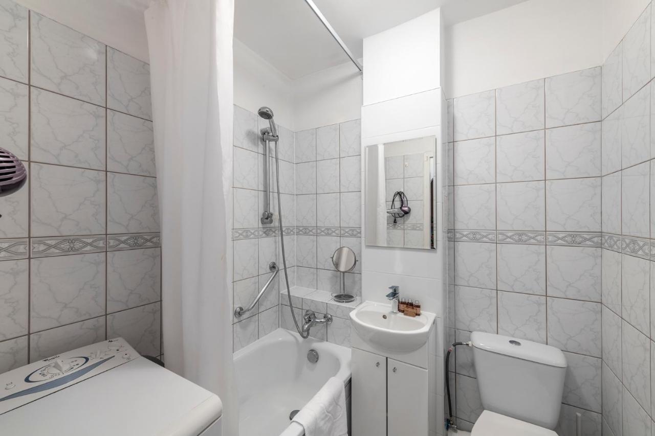 Shortstaypoland Darwina Warsaw Luaran gambar